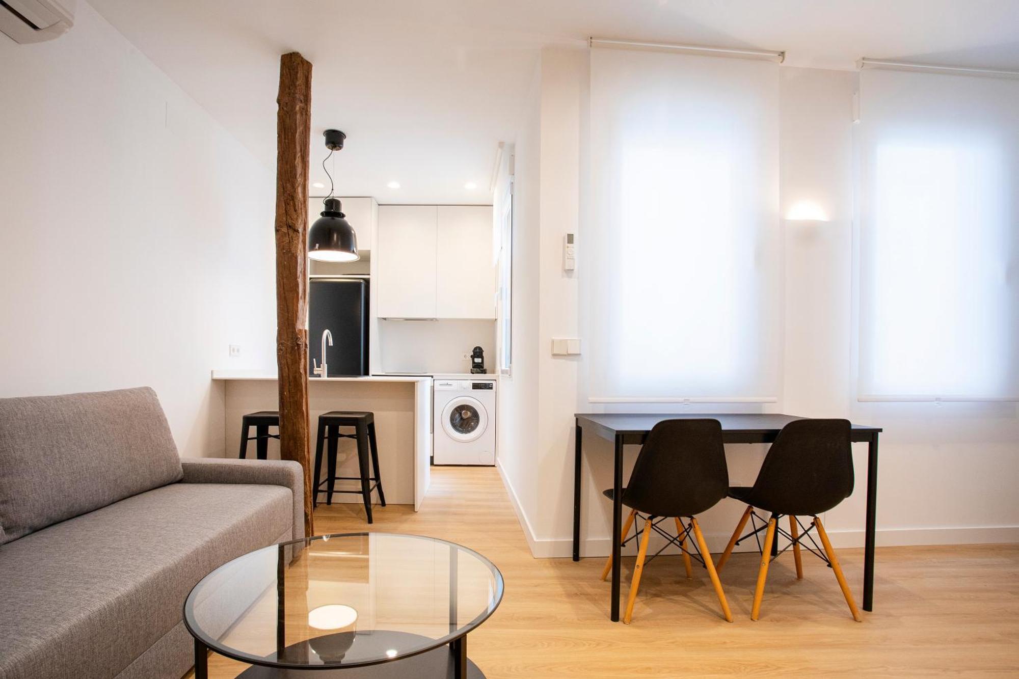 Un Hogar En El De Austrias *